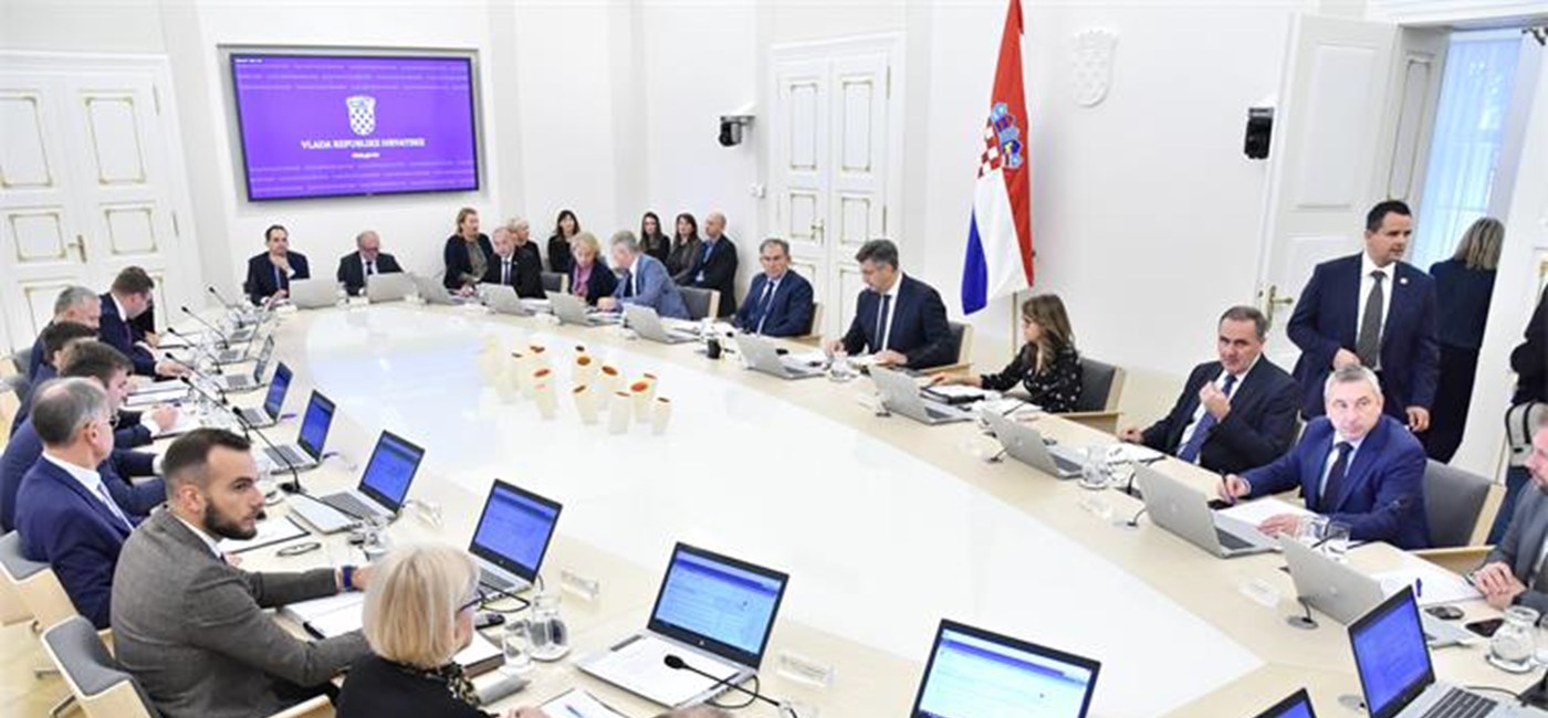 Vlada ne odustaje od poticanja dužeg ostanka u svijetu rada za one koji to žele